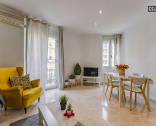 Apartament per a compartir a Russafa