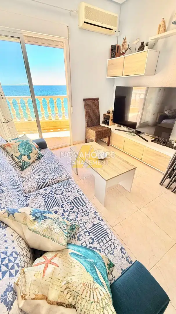 Wohnzimmer von Wohnungen zum Verkauf in La Manga del Mar Menor mit Klimaanlage, Heizung und Terrasse