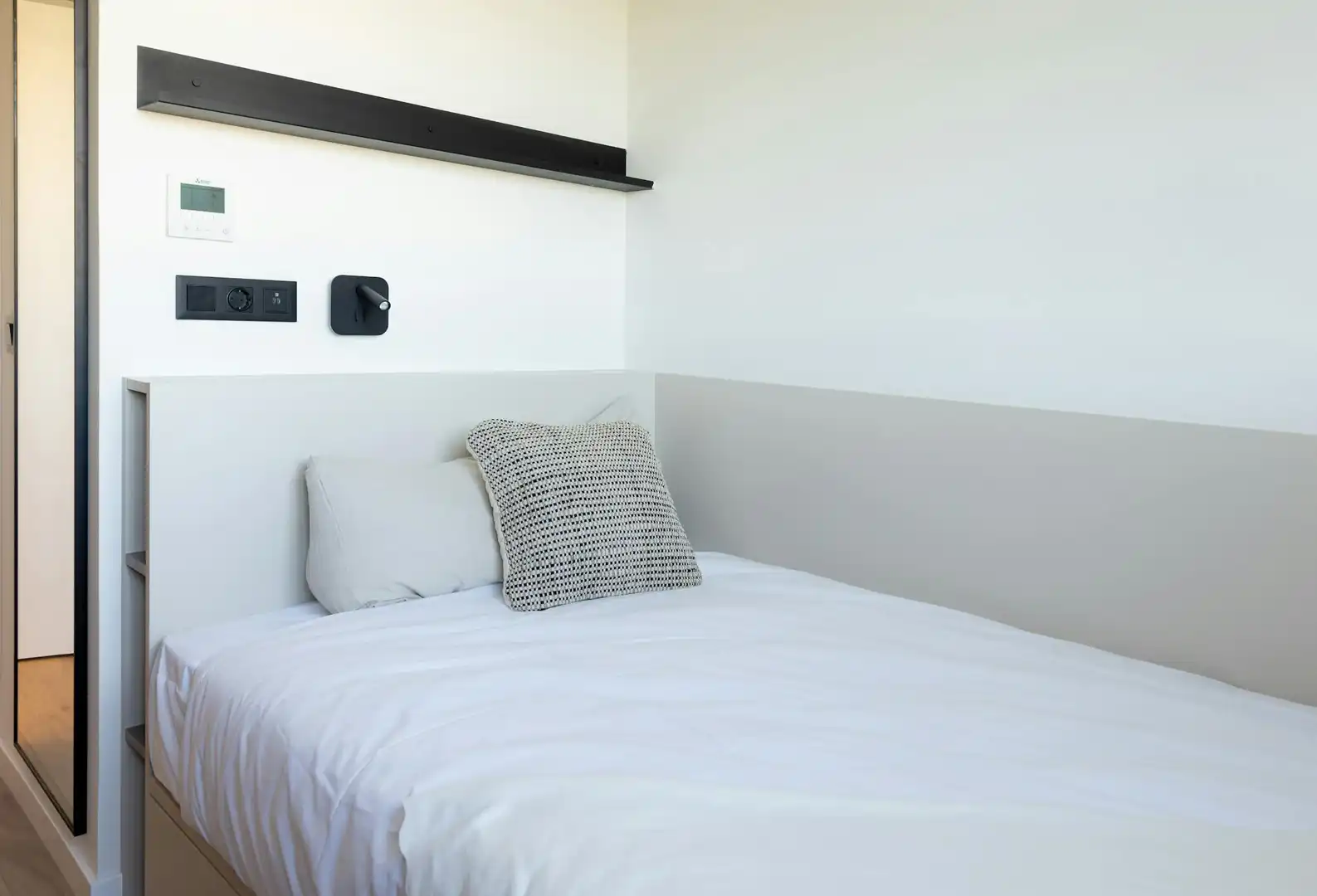 Schlafzimmer von Gebäude zur Miete in Madrid