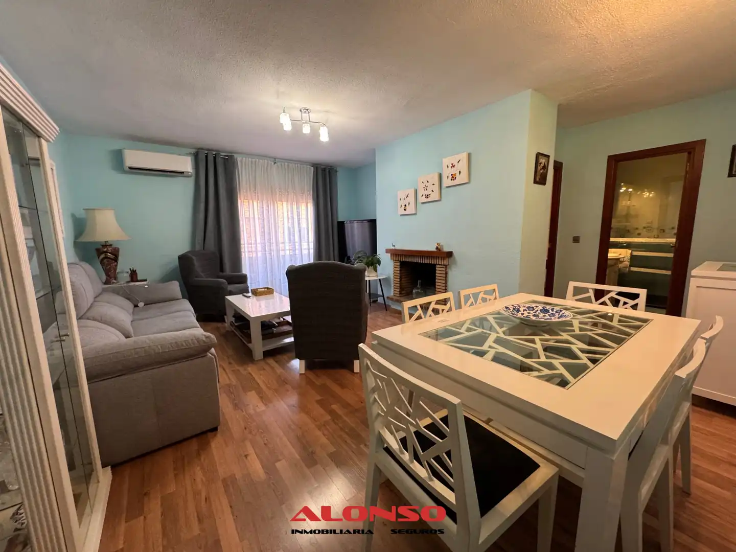 Sala de estar de Piso en venta en Vinaròs con Aire acondicionado, Calefacción y Amueblado