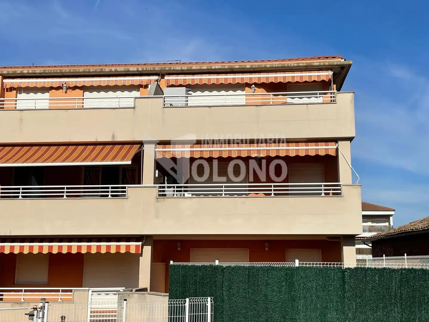 Vista exterior de Apartamento en venta en Alesanco con Calefacción, Terraza y Trastero