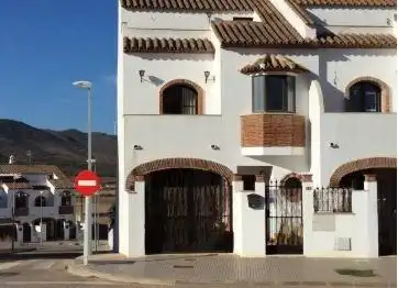 Chalet con jardín en venta en Sierra de Yeguas