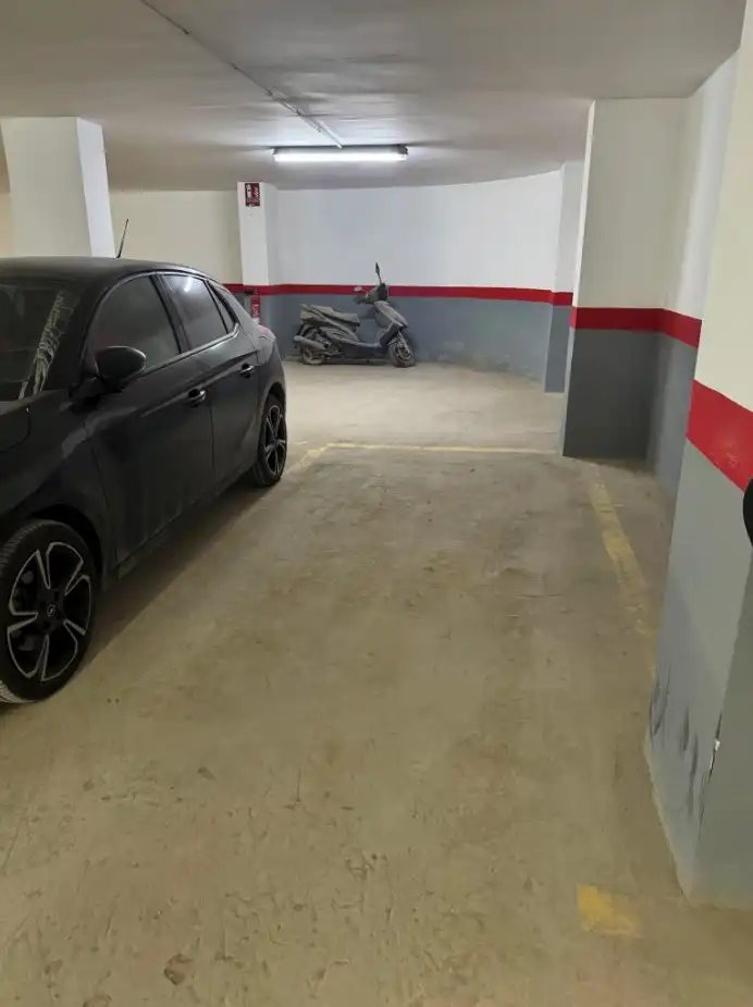 Einzelparkplatz zum Verkauf in Carretera de Malilla, imagen 4