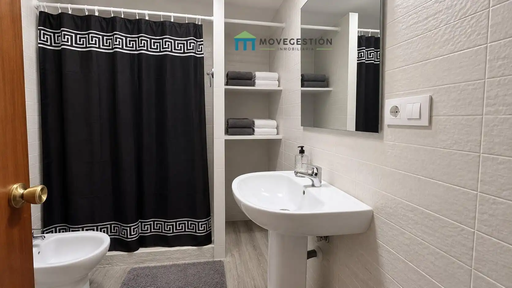 Bathroom of Flat for sale in Centro