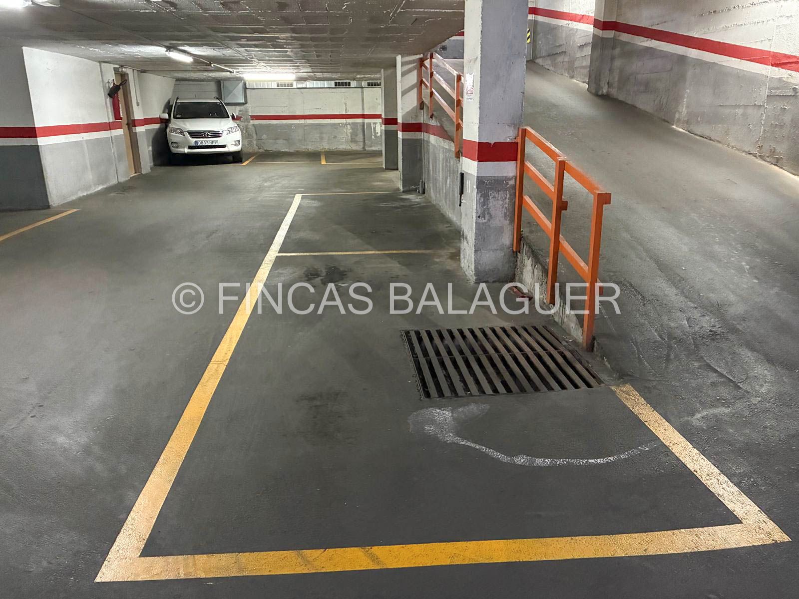 Garaje de alquiler en Carrer de Valladolid, 14, Sants , Sants - Montjuïc