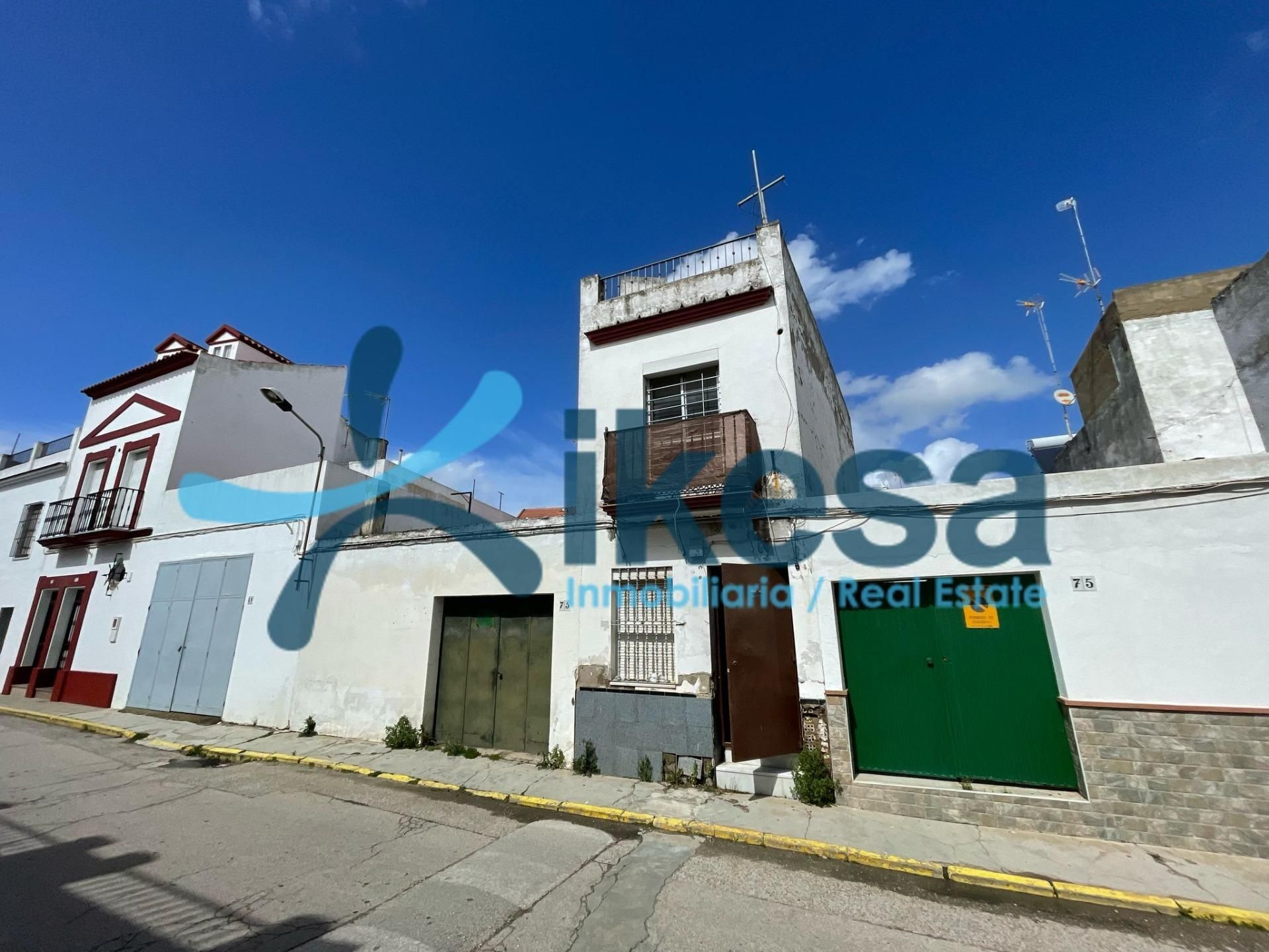 Casa adosada en venda a Villaverde del Río