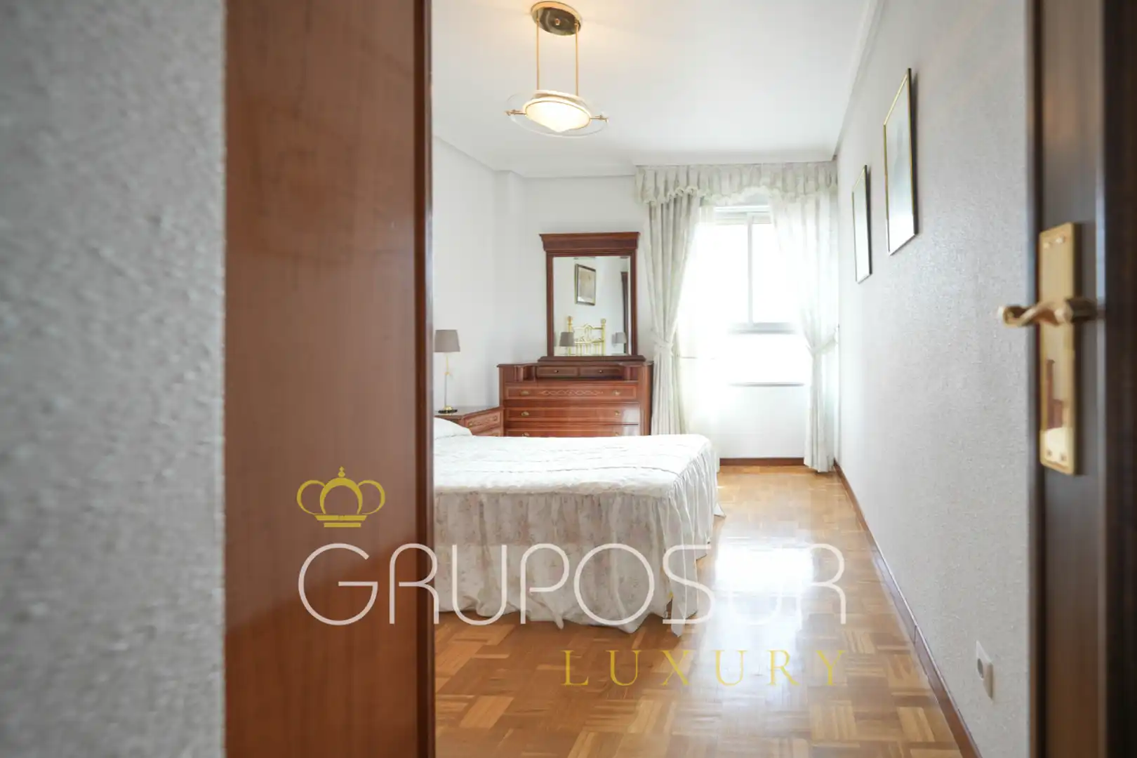 Schlafzimmer von Wohnung zum Verkauf in Valladolid mit Heizung, Privatgarten und Parkett
