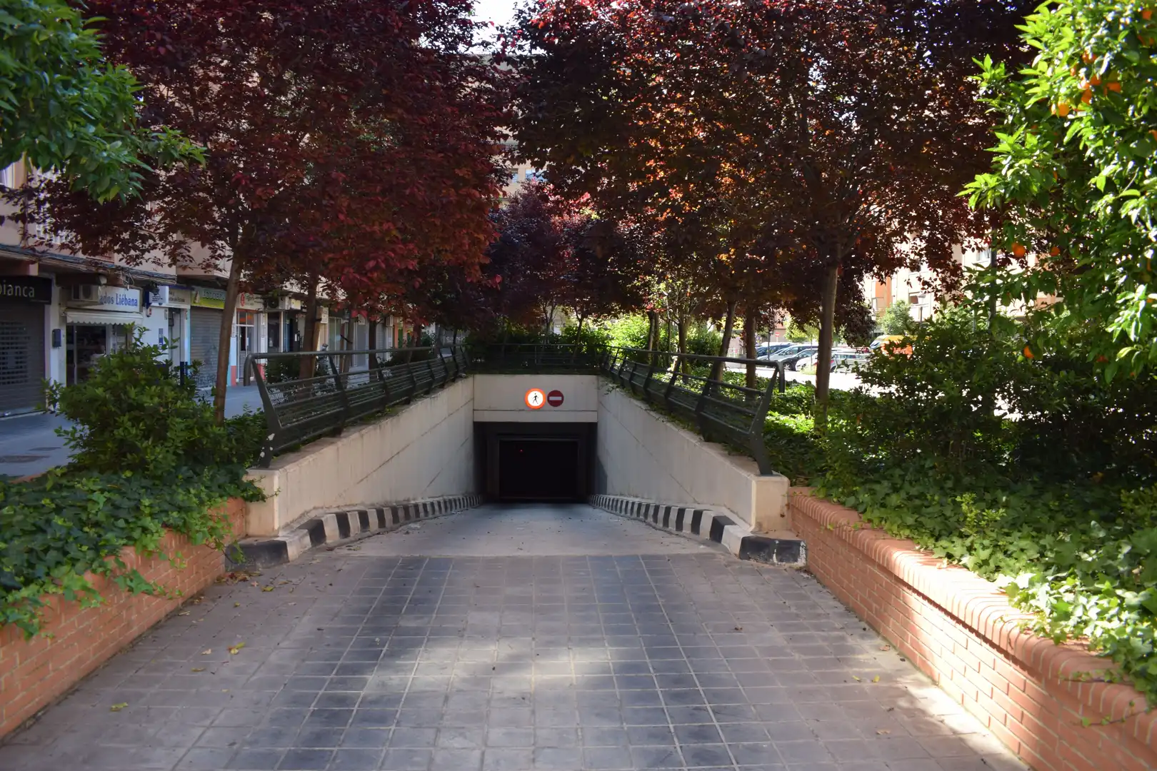 Vista exterior de Garatge en venda en Valencia