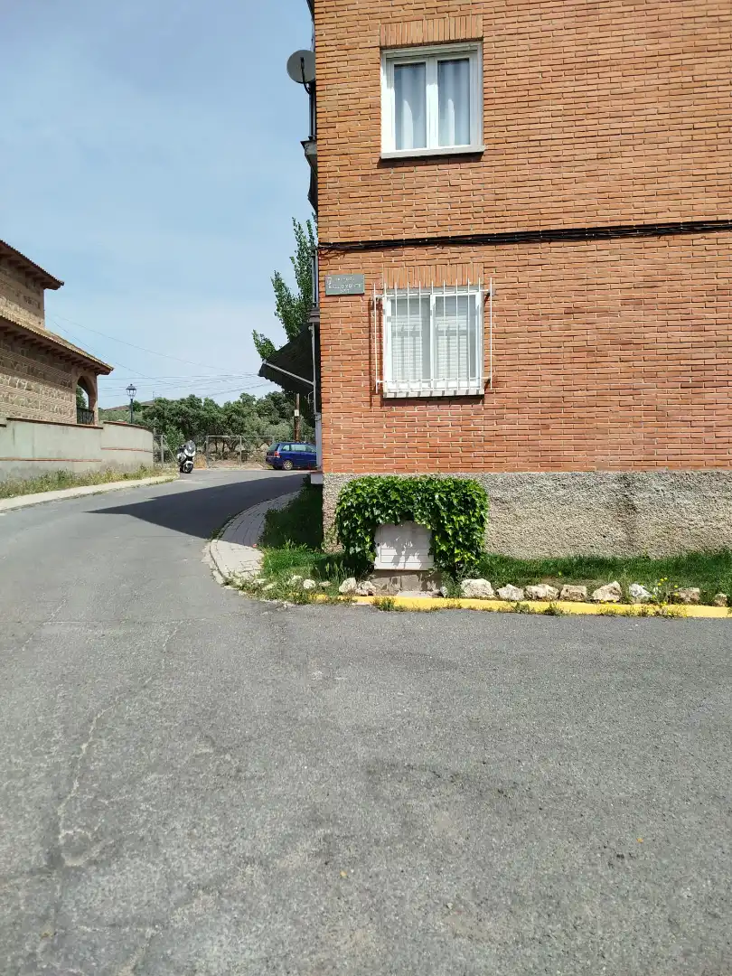 Parkplatz von Wohnung zum Verkauf in Chapinería mit Gemeinschaftspool
