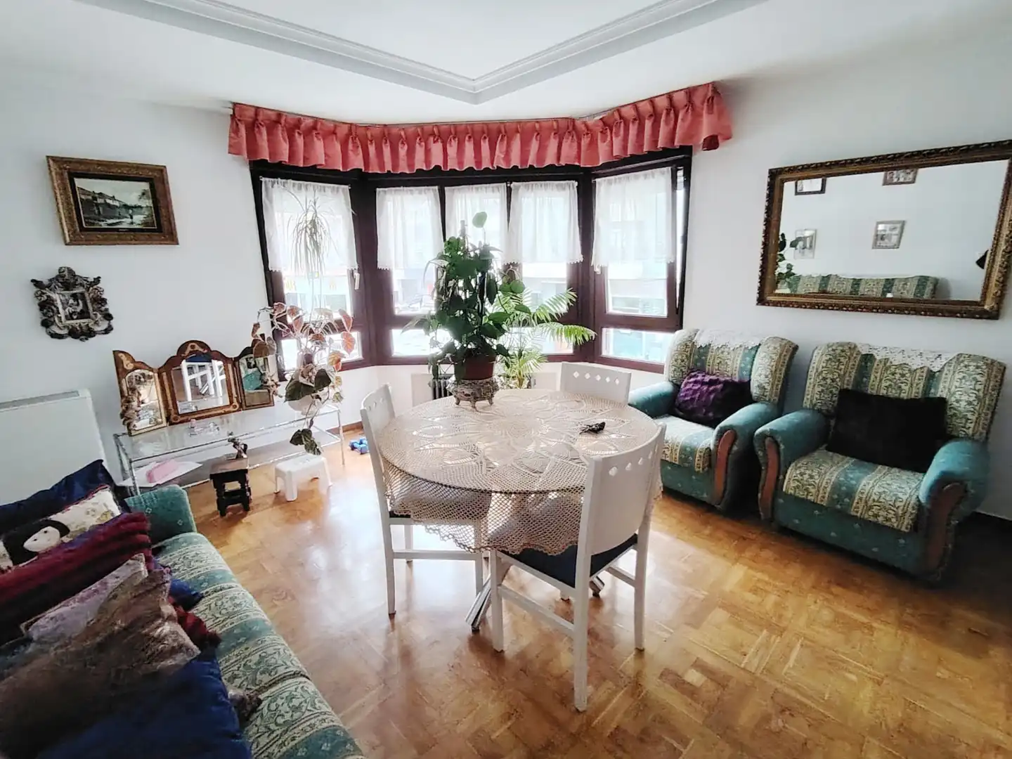 Sala d'estar de Pis en venda en Gijón  amb Calefacció, Parquet i Terrassa
