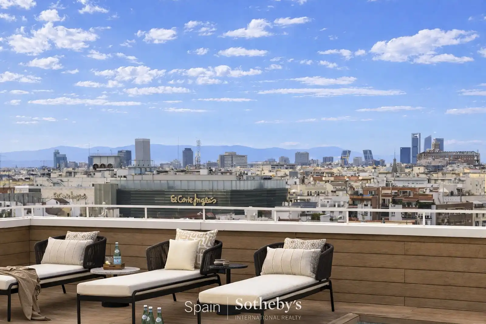 Terrace of Attic for sale in Madrid  with Air Conditioner, Terrace and Storage room