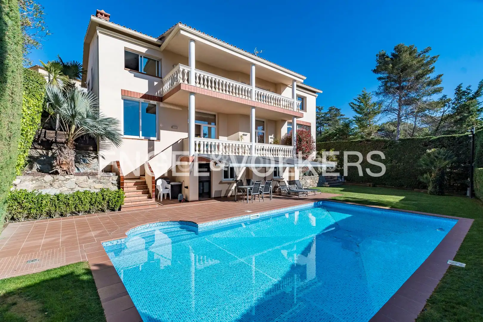 Vista exterior de Casa o xalet en venda en Cabrils amb Aire condicionat, Calefacció i Parquet
