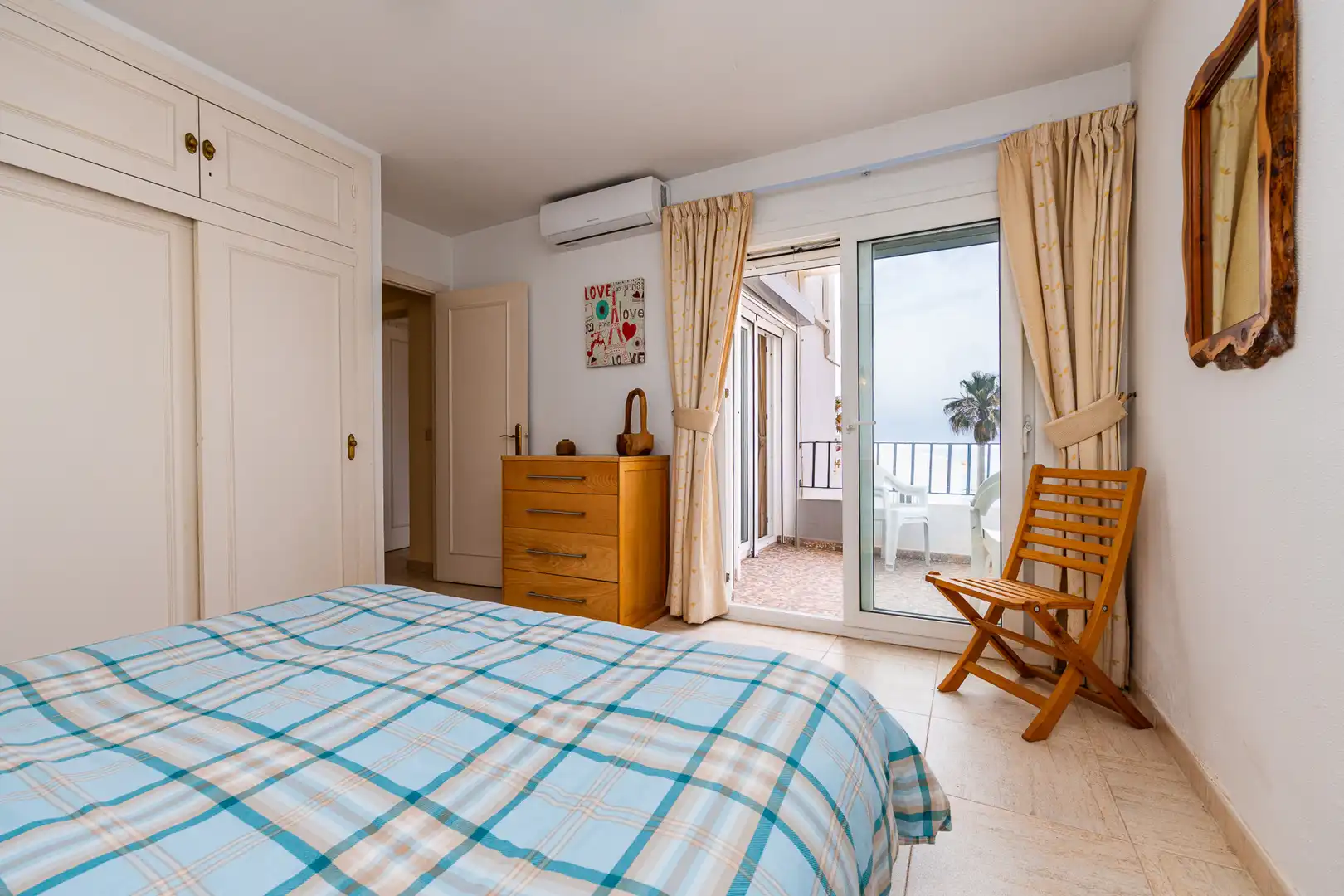 Schlafzimmer von Einfamilien-Reihenhaus zum Verkauf in Mijas mit Klimaanlage, Terrasse und Schwimmbad