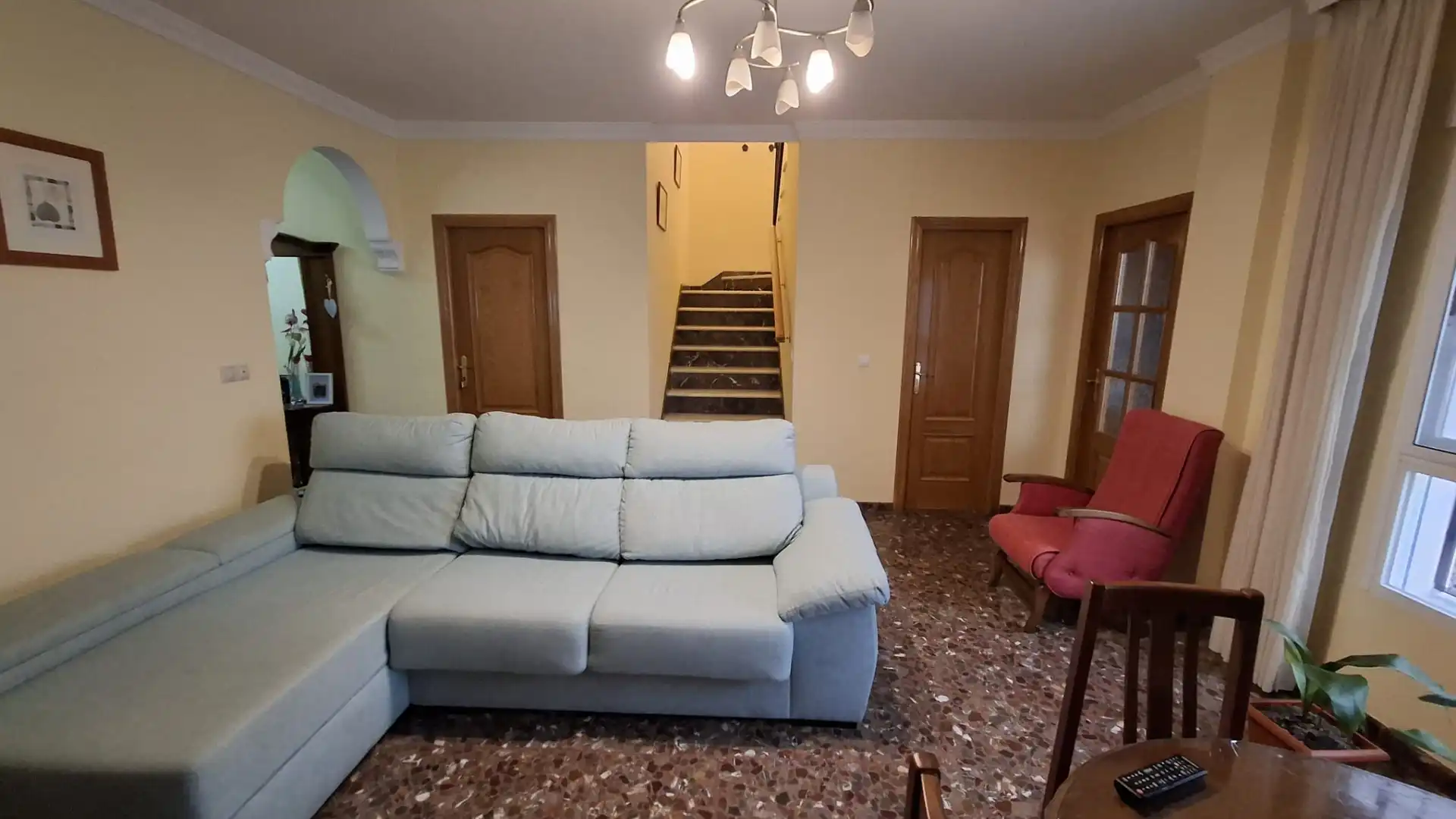 Sala d'estar de Casa o xalet en venda en Motril amb Aire condicionat, Terrassa i Traster
