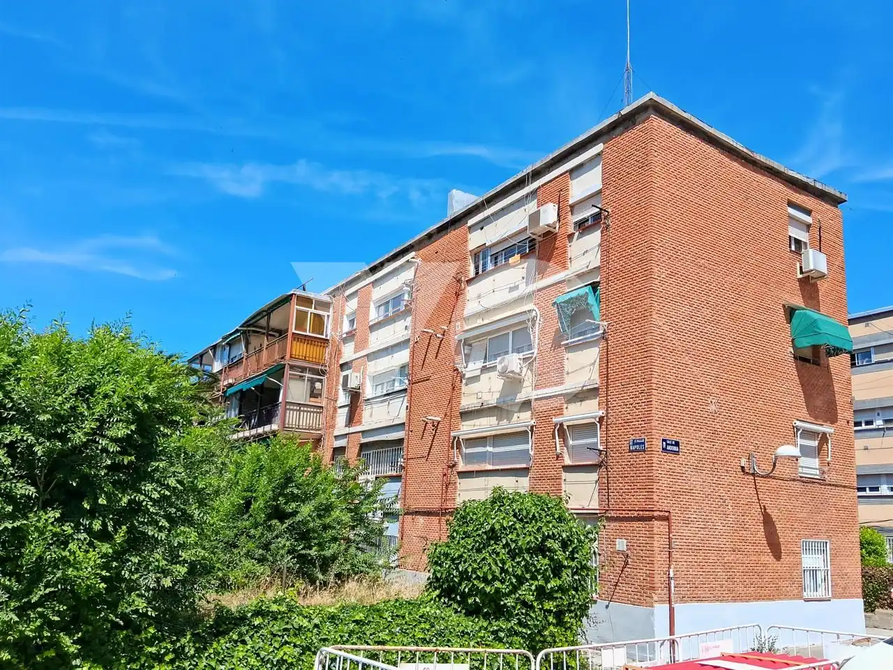 Vista exterior de Planta baja en venta en Madrid con Aire acondicionado y Calefacción