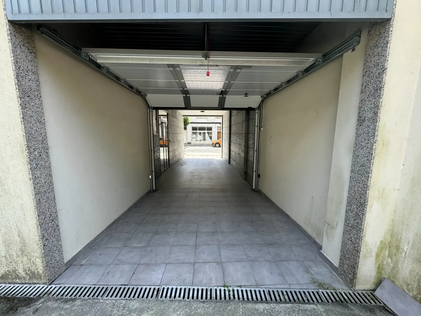 Aparcament de Apartament de lloguer en Santiago de Compostela  amb Calefacció, Traster i Moblat