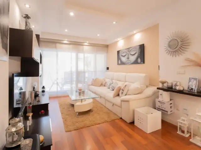 Sala de estar de Piso en venta en Paterna con Aire acondicionado, Calefacción y Terraza