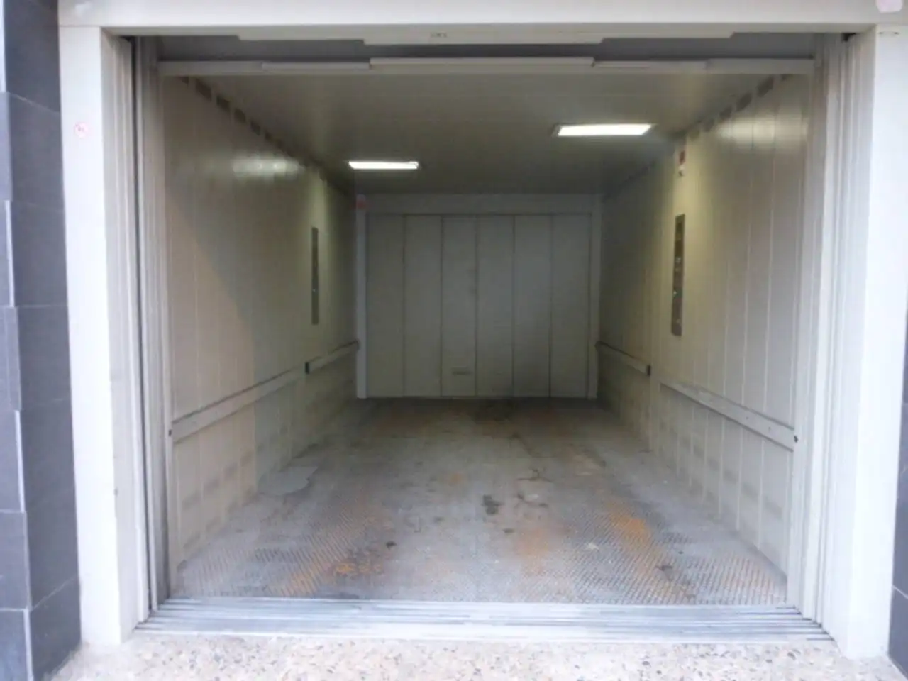 Einzelparkplatz mit Aufzug zur Miete in Calle Baldiri Reixac, imagen 4