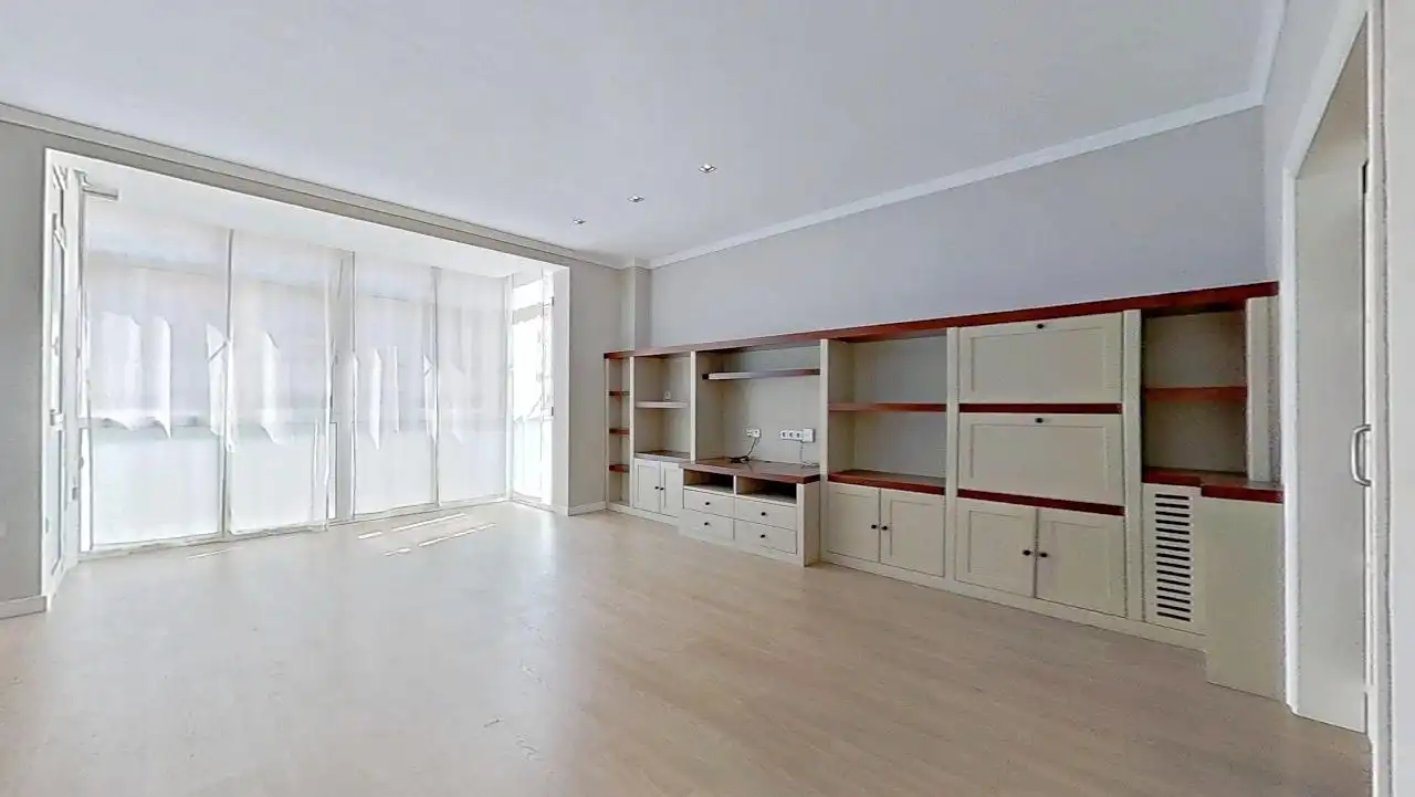 Sala de estar de Piso en venta en Barcelona con Aire acondicionado, Calefacción y Amueblado
