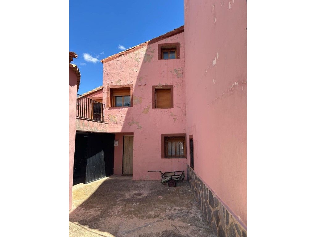 Casa o xalet en venda a El Pobo