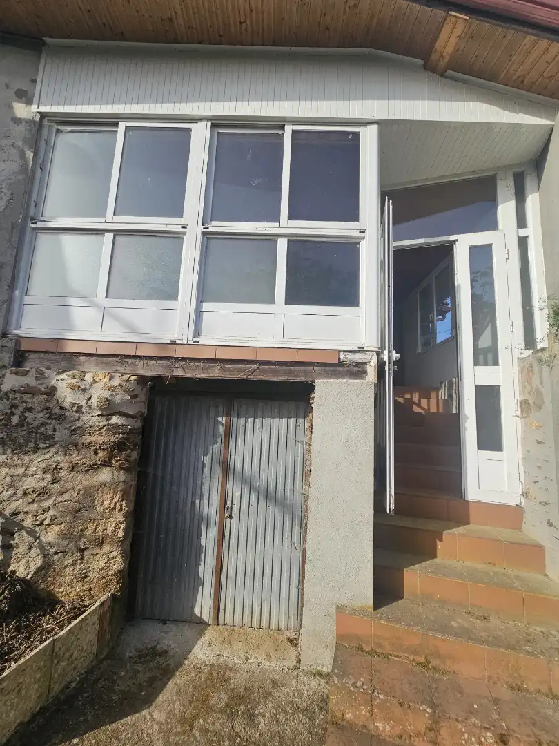 Außenansicht von Haus oder Chalet zum Verkauf in Toén mit Privatgarten, Terrasse und Balkon