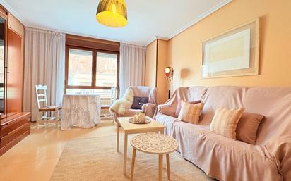 Bedroom of Flat for sale in Arnedo  with Heating, Terrace and Storage room