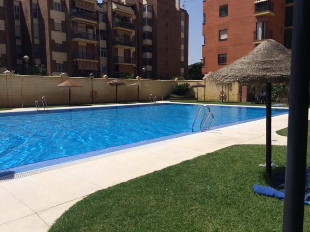 Pis de lloguer a Avenida de Manolete, Ciudad Jardín - Zoco