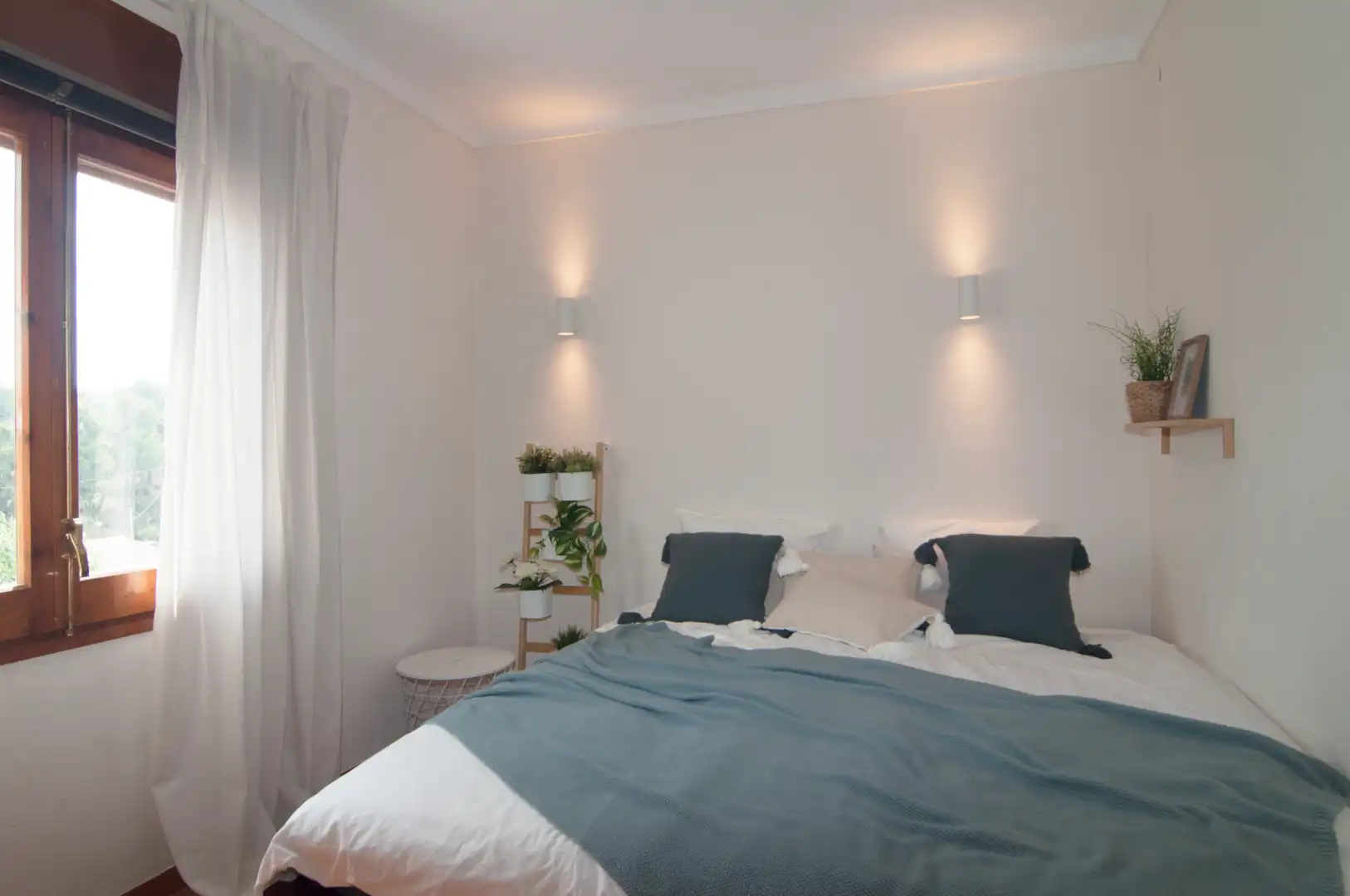 Habitación de Ático en venta en L'Escala con Calefacción, Terraza y Amueblado