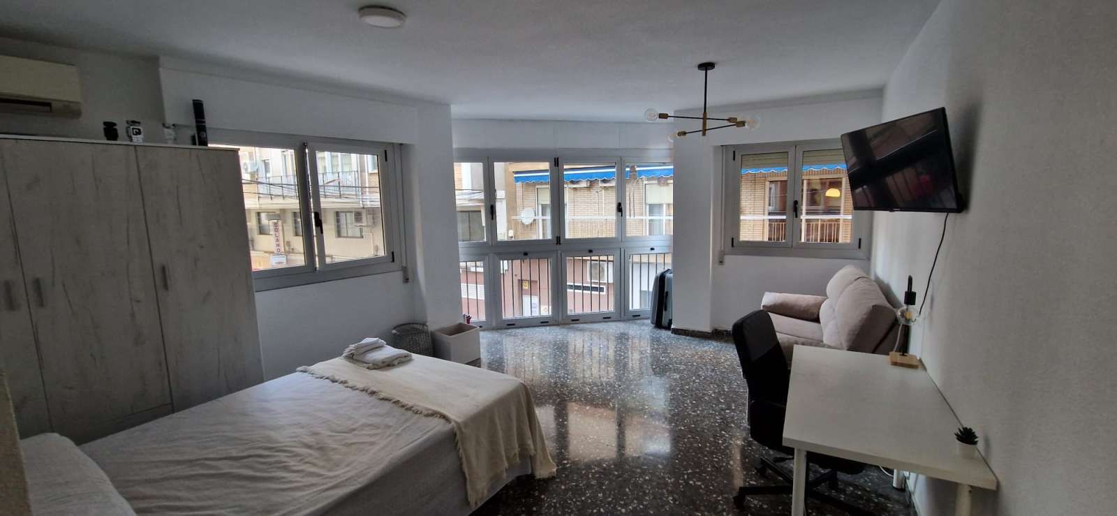 Bedroom of Flat to share in  Murcia Capital  with Air Conditioner and Terrace