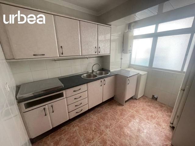 Piso en Venta en  FRIGILIANA en Girón - Las Delicias