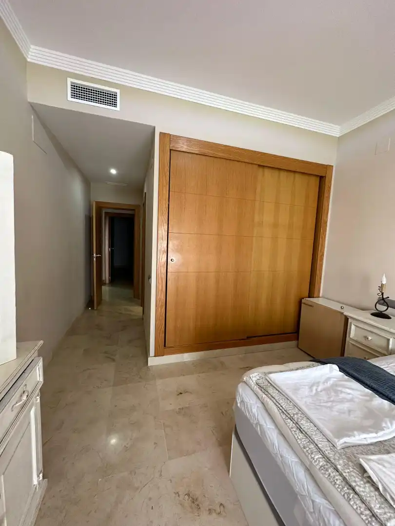 Flat for rent in La Alcaidesa  with Furnished