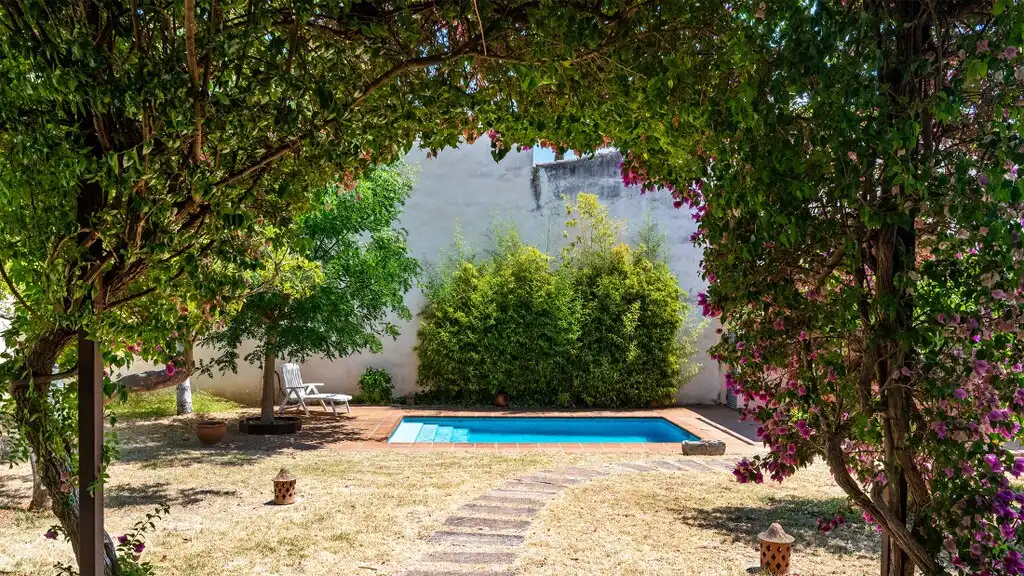 Piscina de Finca rústica en venda en Llubí amb Aire condicionat, Calefacció i Terrassa