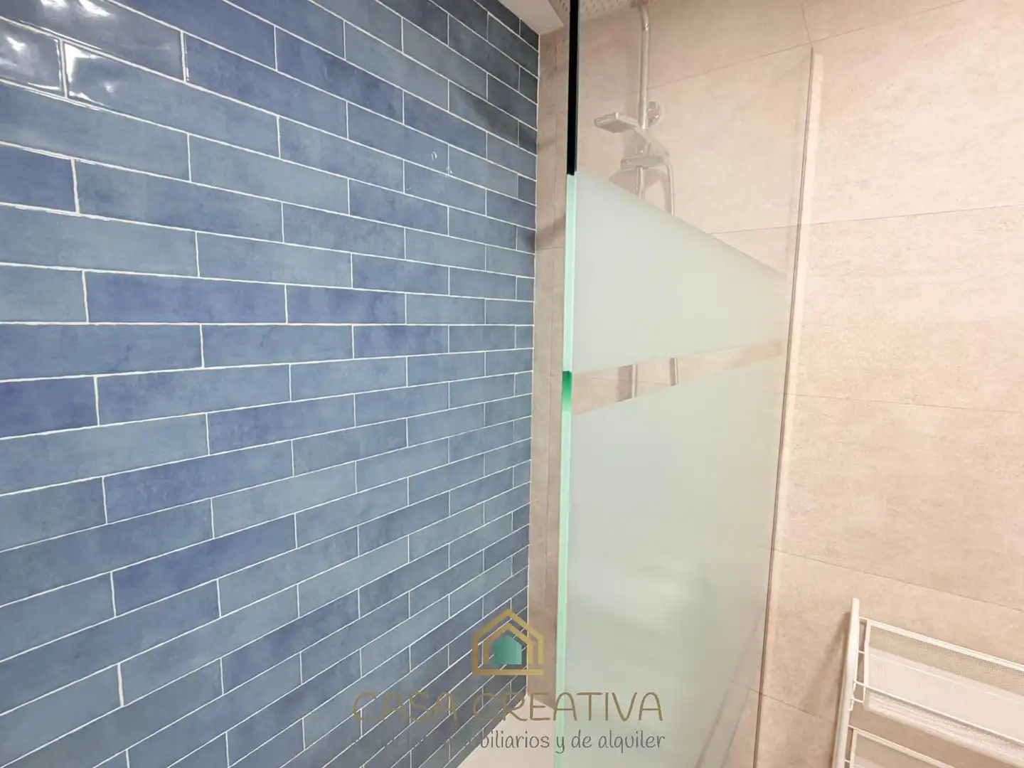 Baño de Piso de alquiler en Valencia con Aire acondicionado, Calefacción y Terraza