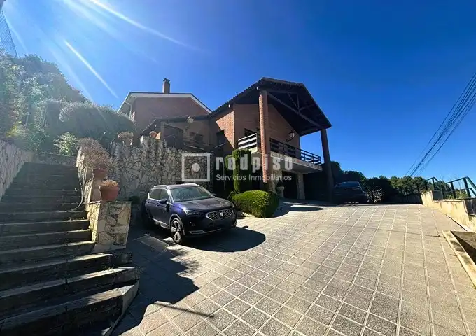 Casa o chalet en venta en El Clavín - Valdeluz