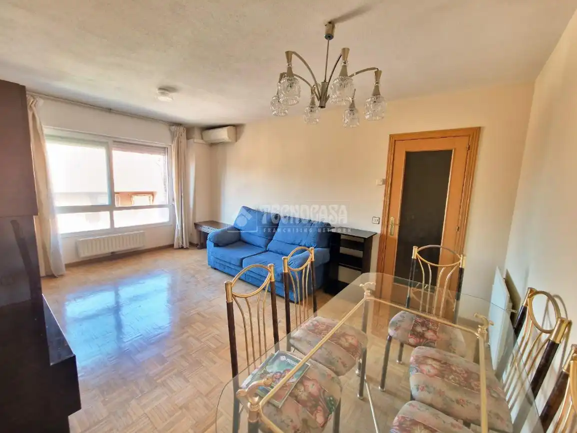 Sala de estar de Piso en venta en Alcorcón con Aire acondicionado, Calefacción y Balcón