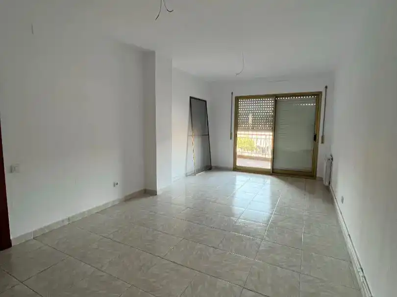 Vista exterior de Pis en venda en Tortosa amb Balcó
