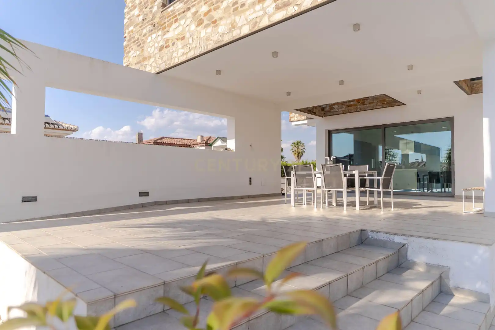 Terrassa de Casa o xalet en venda en Gójar amb Aire condicionat, Jardí privat i Traster