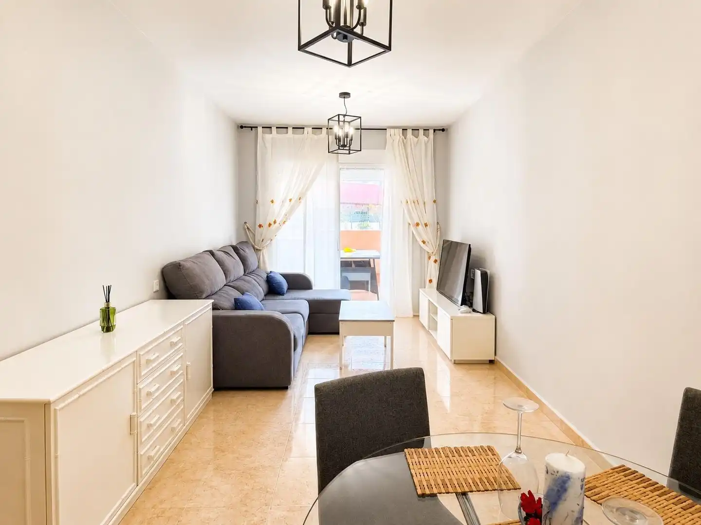 Sala de estar de Piso en venta en Almoradí con Aire acondicionado, Terraza y Amueblado
