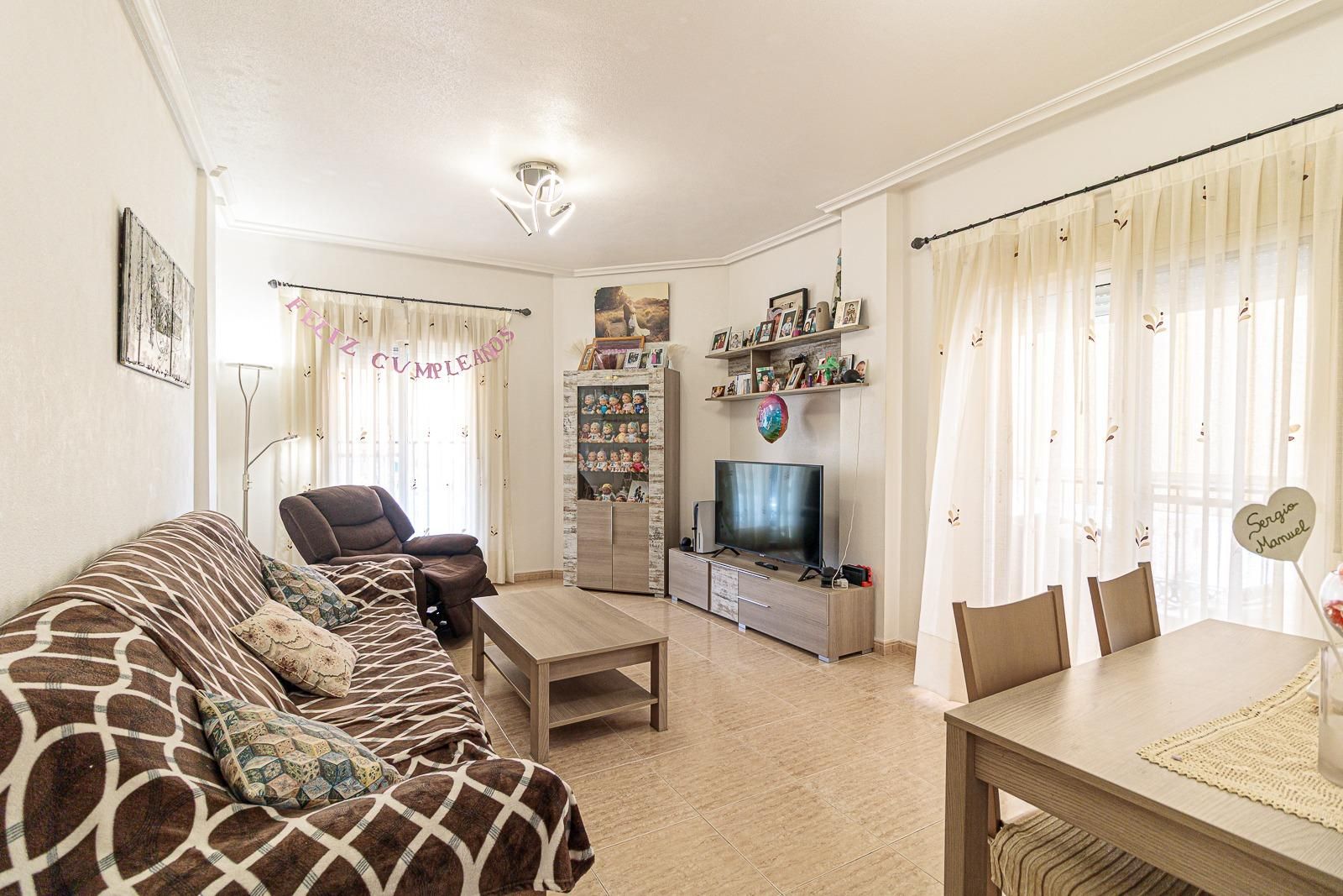 Living room of Apartment for sale in Almoradí  with Air Conditioner, Terrace and Storage room