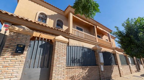 CHALET CON PISCINA LISTO PARA ENTRAR A VIVIR, Bild 2