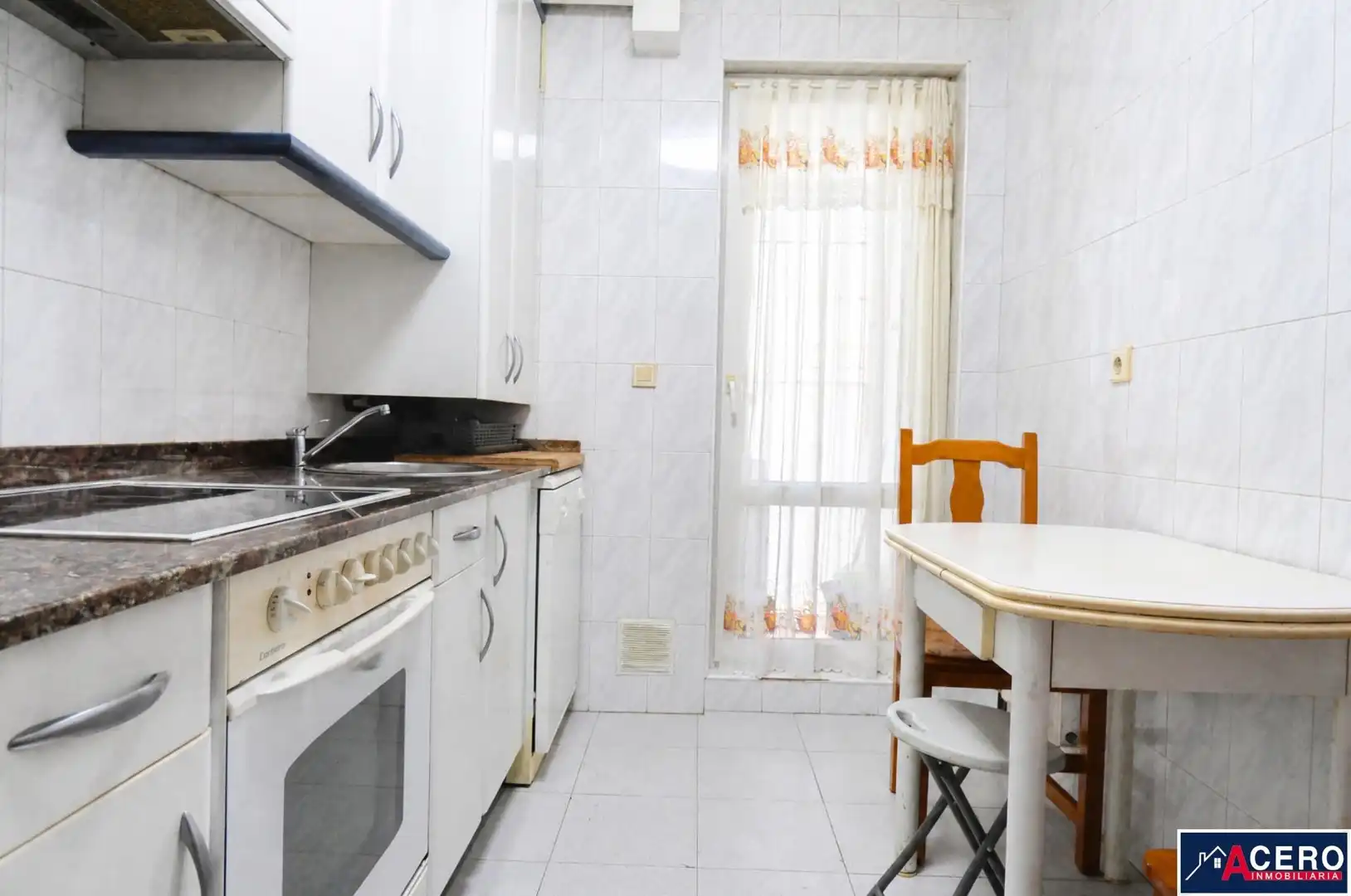 Kitchen of Flat for sale in Santa Cruz de Bezana  with Heating, Parquet flooring and Furnished