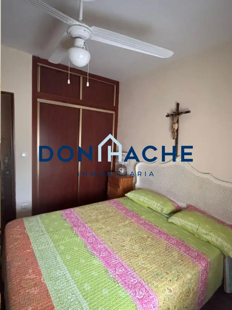 Dormitori de Casa o xalet en venda en Mérida amb Aire condicionat, Calefacció i Jardí privat