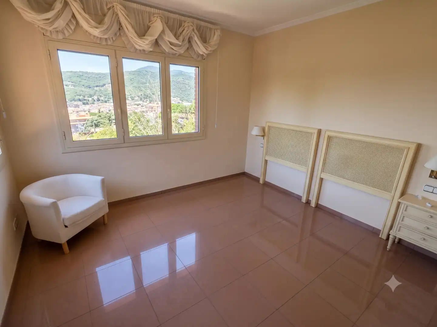 Dormitori de Casa o xalet en venda en La Garriga amb Jardí privat i Terrassa