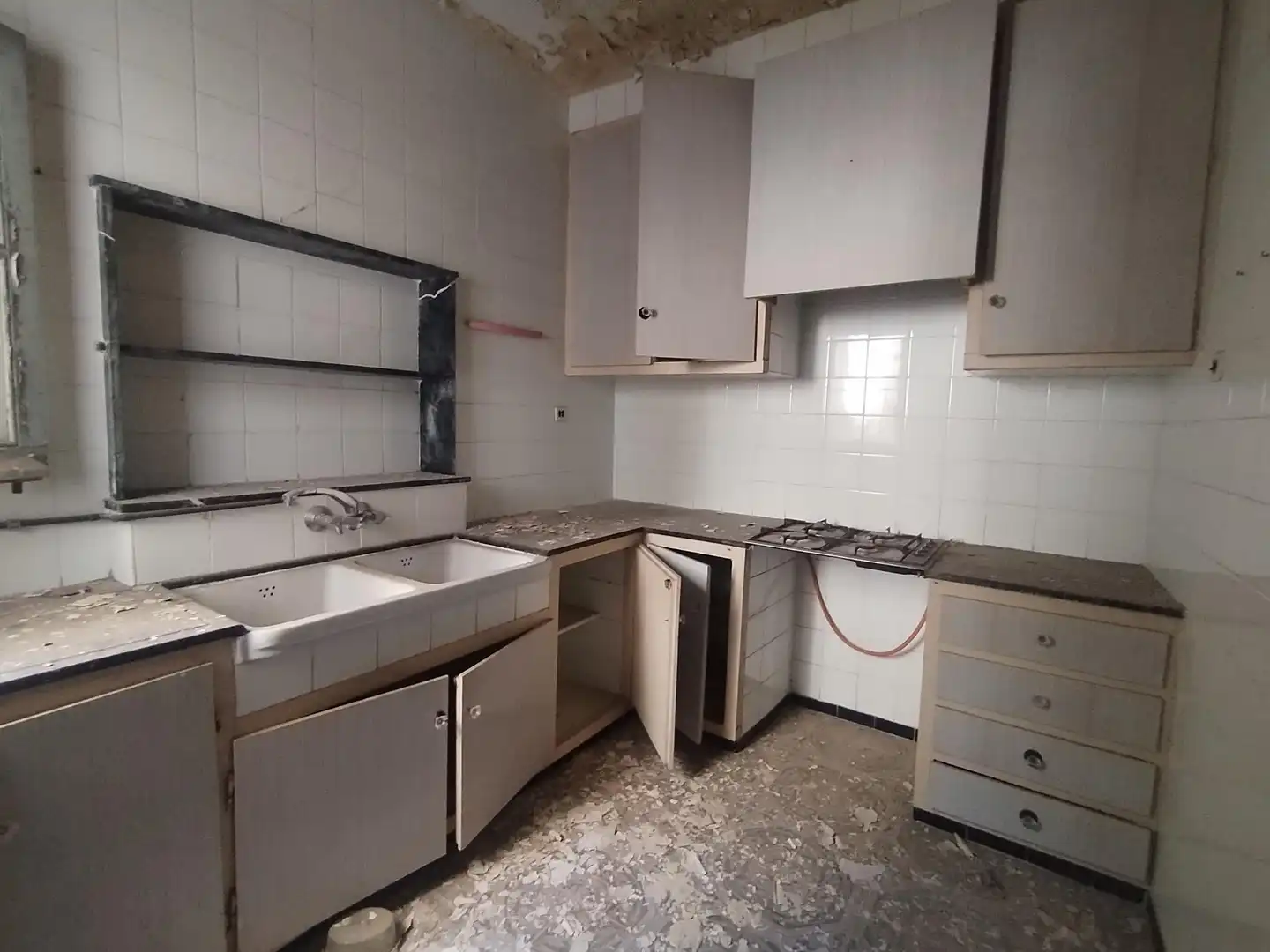 Kitchen of Buildings for sale in Alicante / Alacant