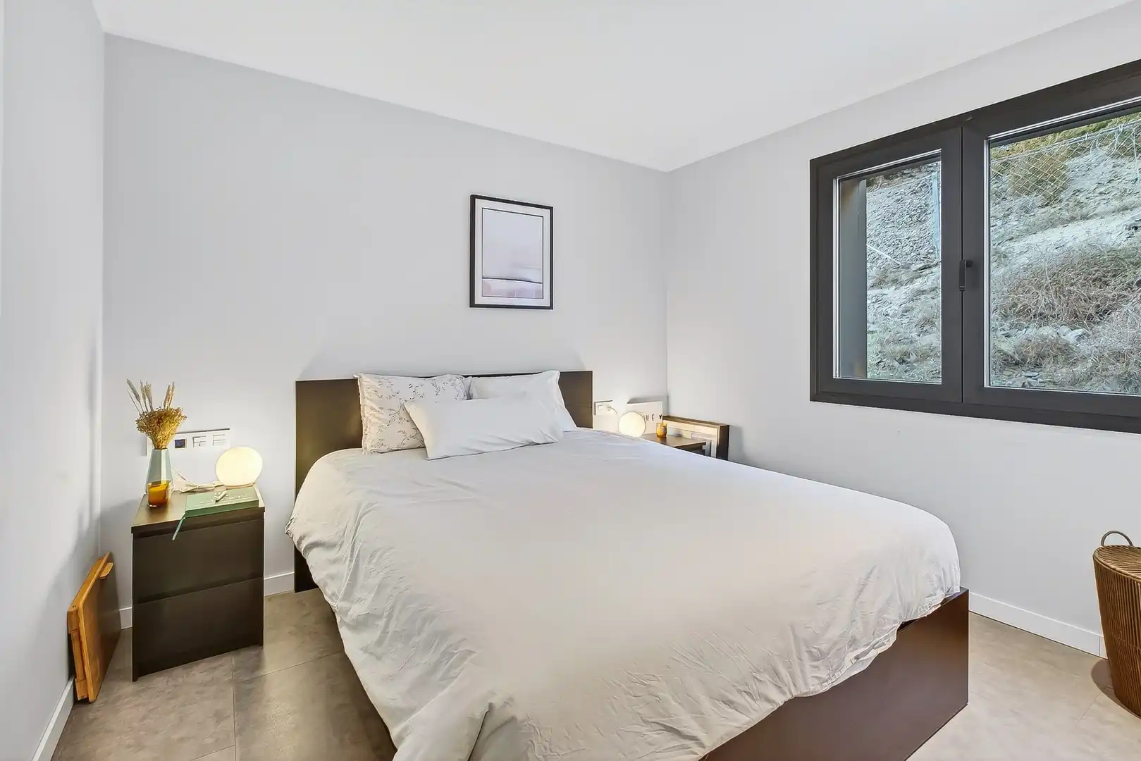 Schlafzimmer von Dachboden zum Verkauf in Escaldes – Engordany mit Heizung, Terrasse und Abstellraum