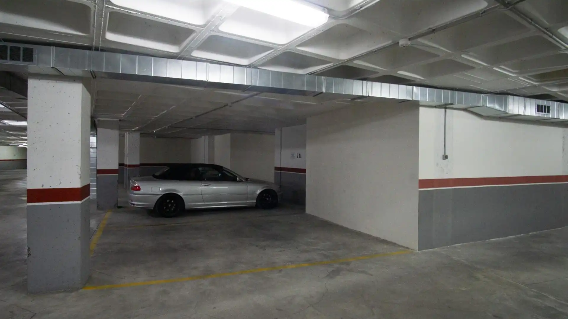 Aparcament en venda a Las Trescientas - San Francisco - Ciudad Vergel, imagen 3