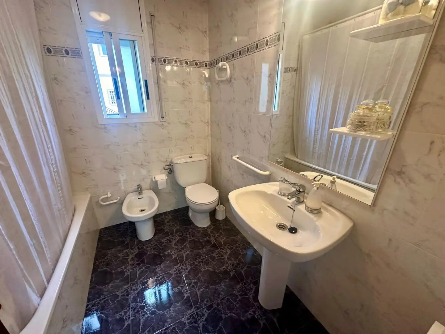 Bathroom of Houses for sale in El Vendrell  with Private garden, Terrace and Storage room