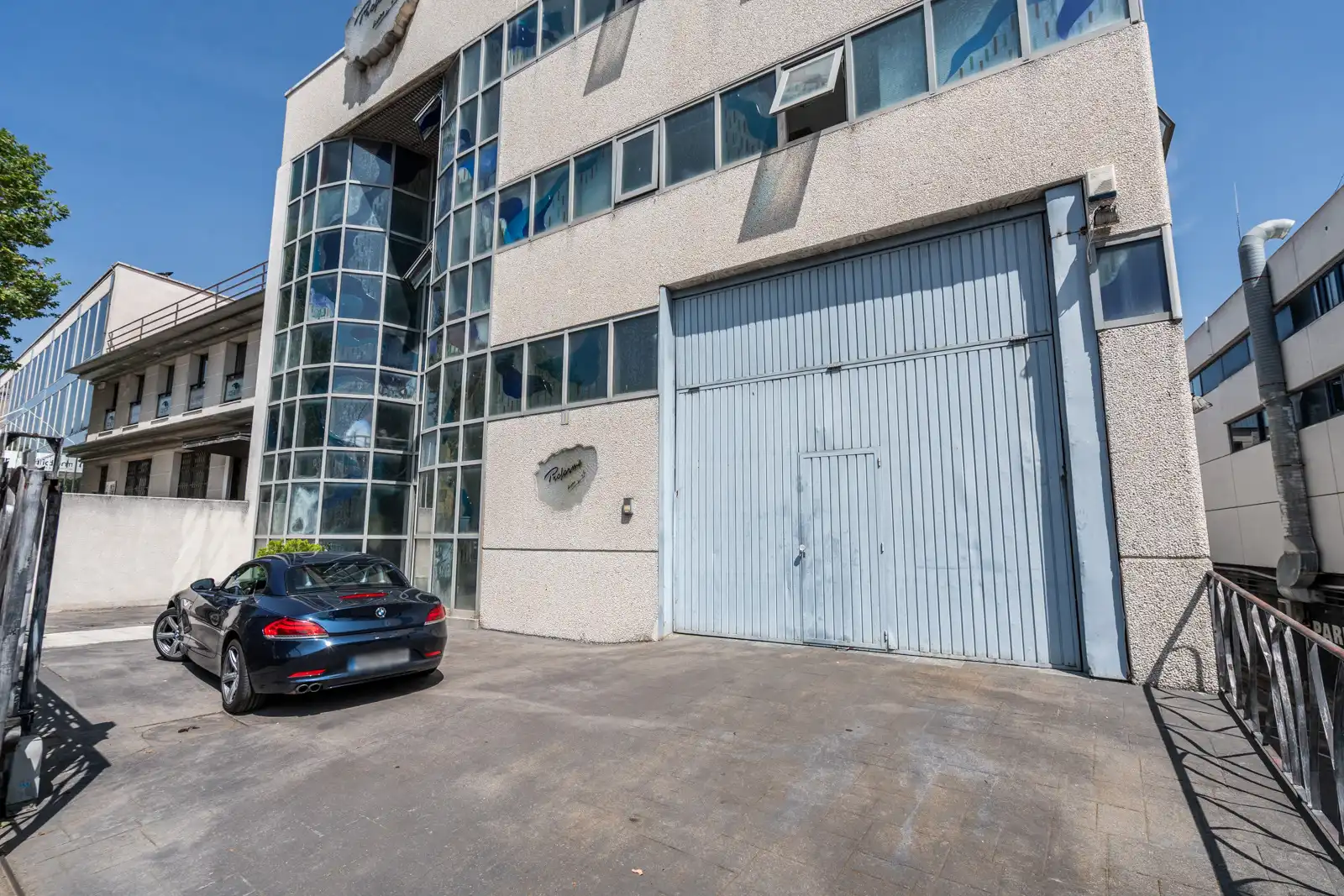 Außenansicht von Fabrikhallen zur Miete in Móstoles