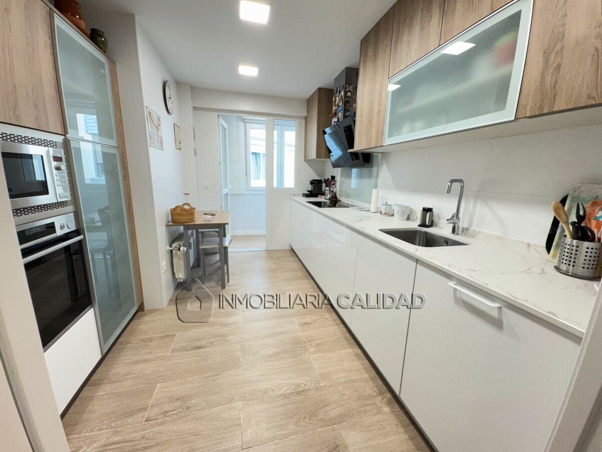 Kitchen of Flat for sale in Burgos Capital  with Heating