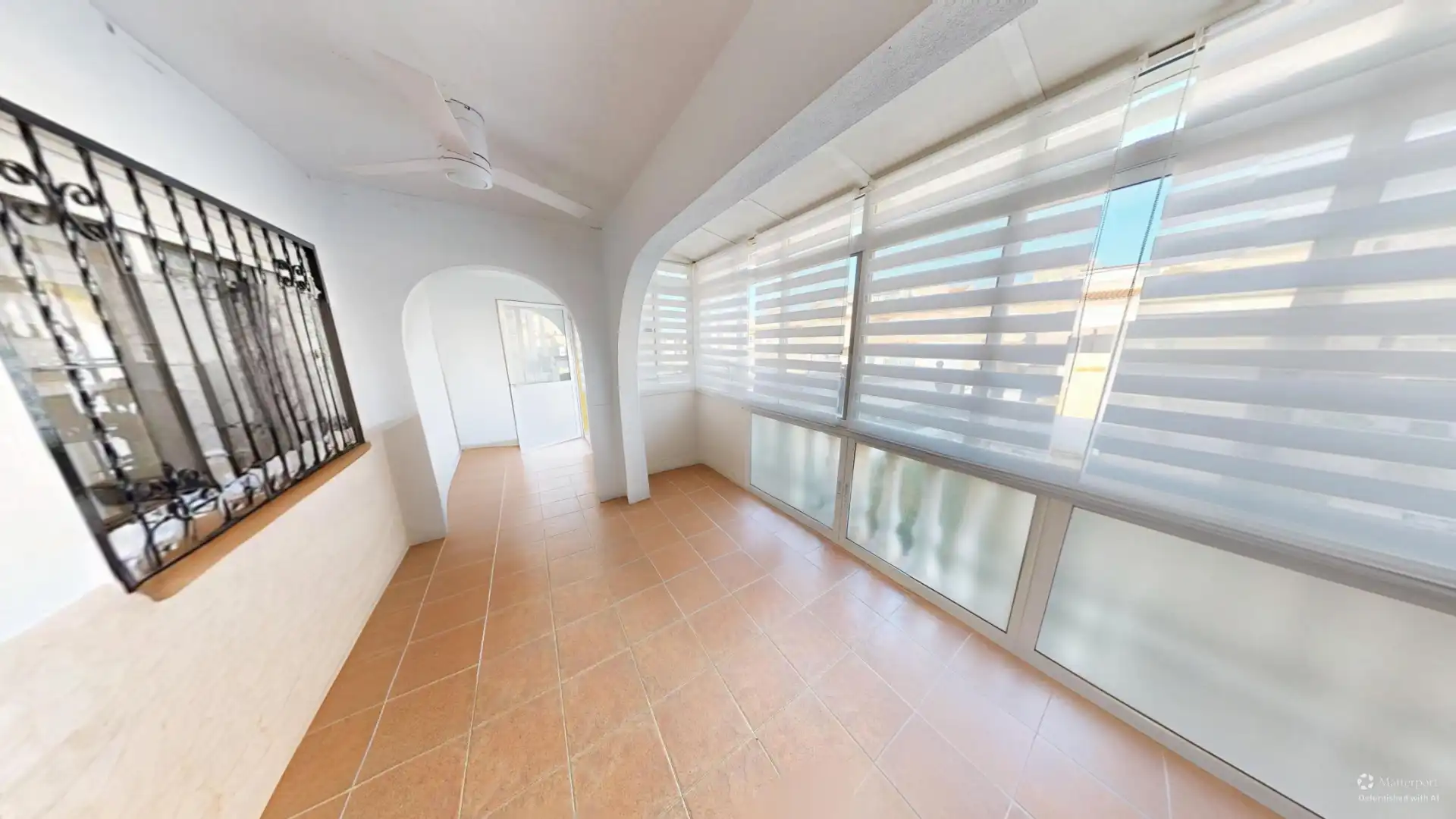 Einfamilien-Reihenhaus zum Verkauf in Santa Pola mit Klimaanlage, Heizung und Terrasse